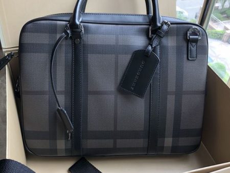 Envy Hold - Burberry Bags - 1118 Hot on Sale