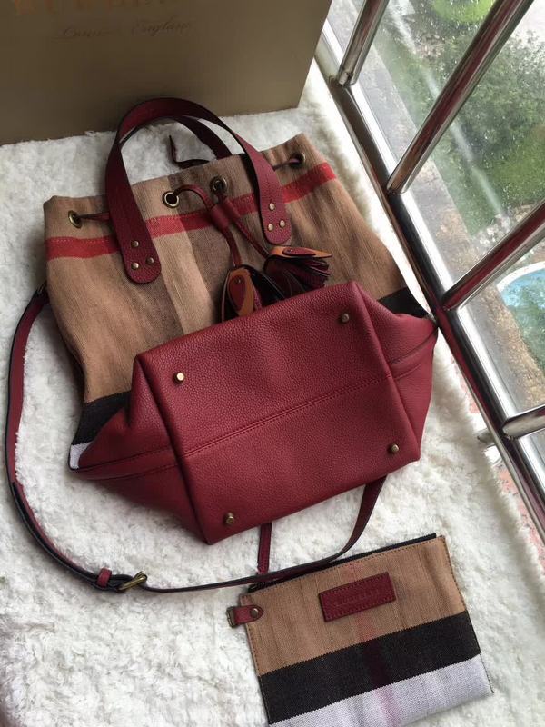 Envy Hold - Burberry Bags - 1361 on Sale